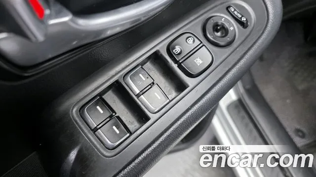 Kia Carens 2015 — фото 14