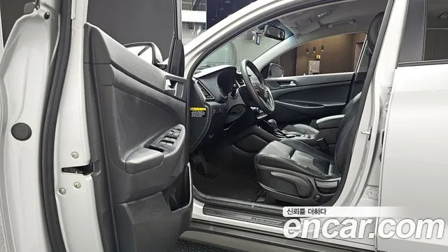 Hyundai Tucson 2016 — фото 10