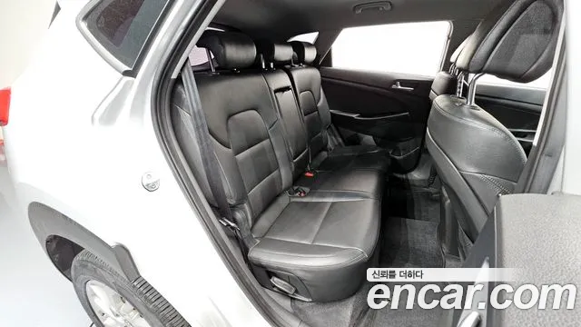 Hyundai Tucson 2016 — фото 12