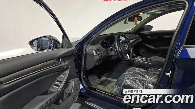 Honda Accord 2021 — фото 10