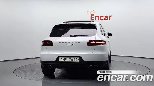 Porsche Macan 2017 — фото 4