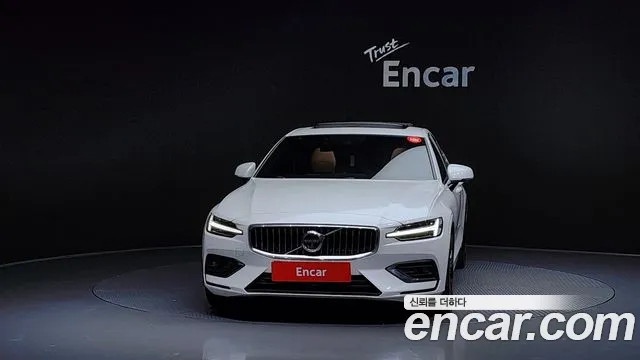 Volvo S60 2020 — фото 3