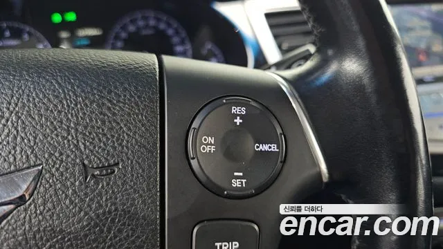 Hyundai Genesis 2012 — фото 19