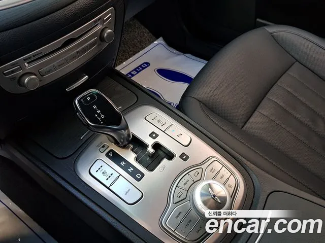 Hyundai Genesis 2013 — фото 17