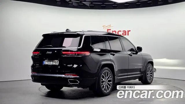 Jeep Cherokee 2022 — фото 2