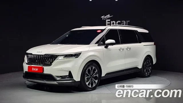 Kia Canival 2022 — фото 1