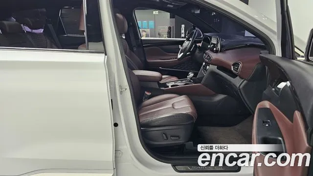 Hyundai Santafe 2019 — фото 11
