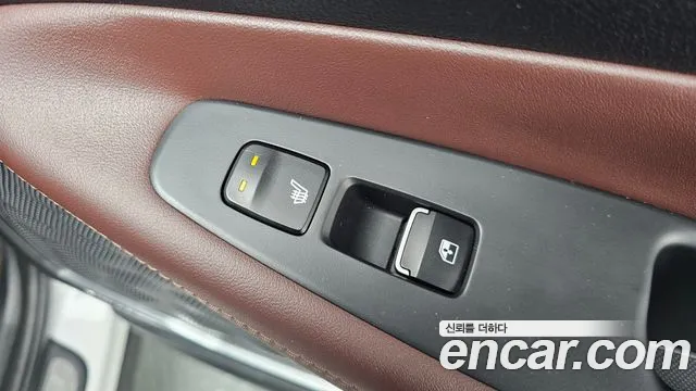 Hyundai Santafe 2019 — фото 18