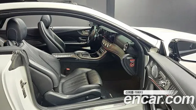 Mercedes-Benz E-Class 2021 — фото 11