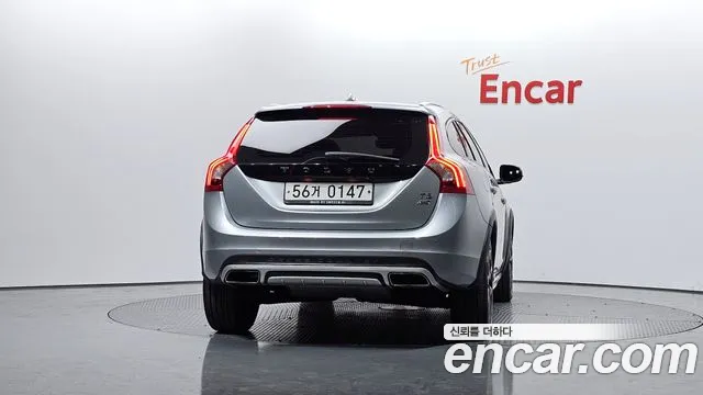 Volvo V60 2016 — фото 4