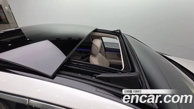 Mercedes-Benz S-Class 2023 — фото 12