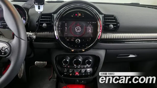 Mini Clubman 2023 — фото 14