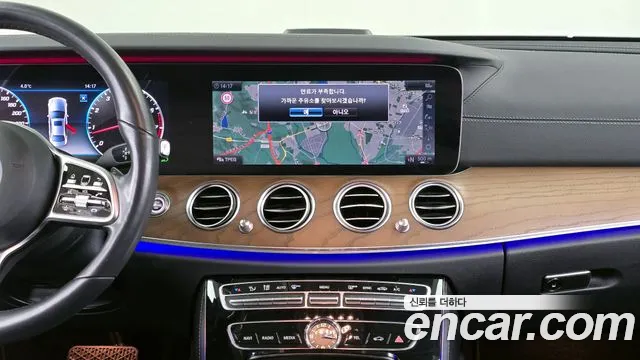 Mercedes-Benz E-Class 2019 — фото 14