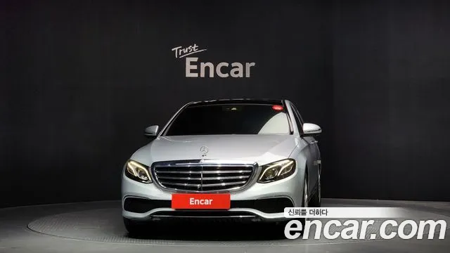 Mercedes-Benz E-Class 2017 — фото 3