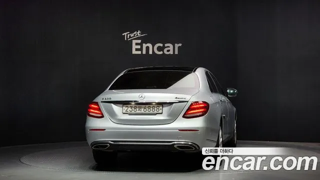 Mercedes-Benz E-Class 2017 — фото 4