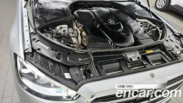 Mercedes-Benz S-Class 2022 — фото 6