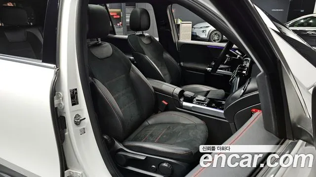 Mercedes-Benz GLB-Class 2022 — фото 10