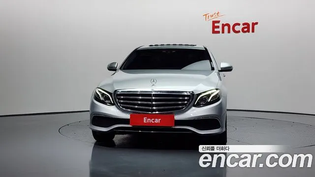 Mercedes-Benz E-Class 2017 — фото 3