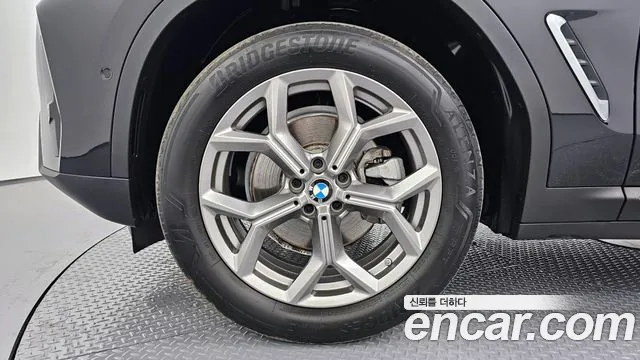 BMW X4 2022 — фото 5