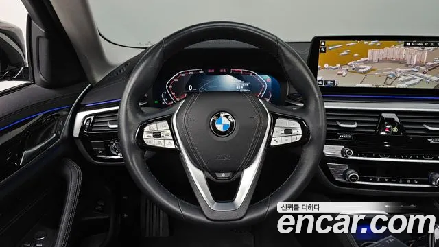 BMW 5-Series 2022 — фото 13