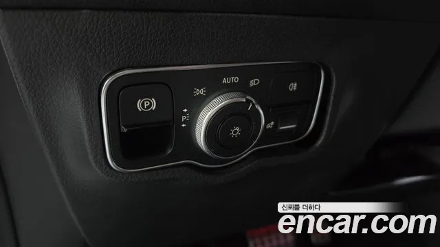 Mercedes-Benz GLB-Class 2021 — фото 17