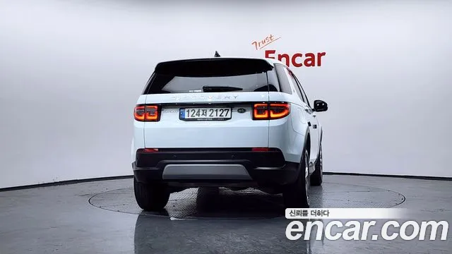 Land Rover Discovery Sport 2021 — фото 4