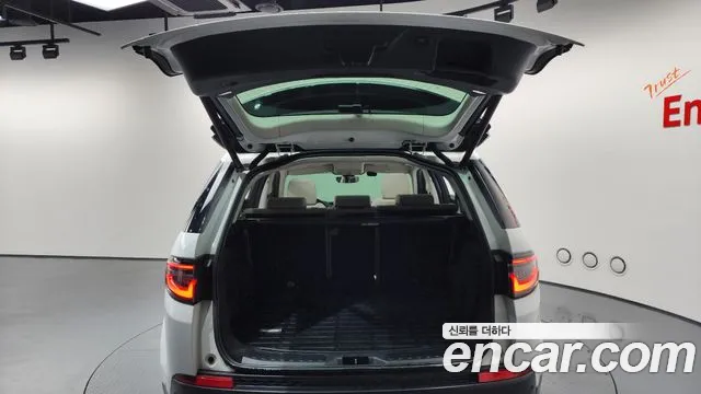 Land Rover Discovery Sport 2021 — фото 20