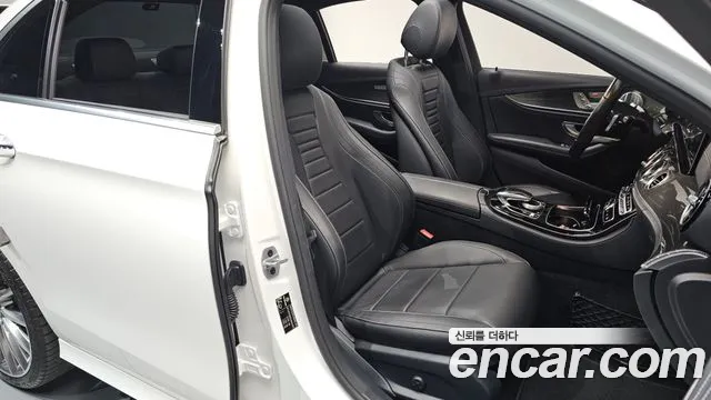 Mercedes-Benz E-Class 2020 — фото 10
