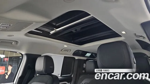 Land Rover Defender 2020 — фото 17