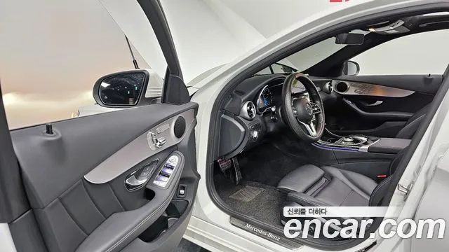 Mercedes-Benz C-Class 2021 — фото 11