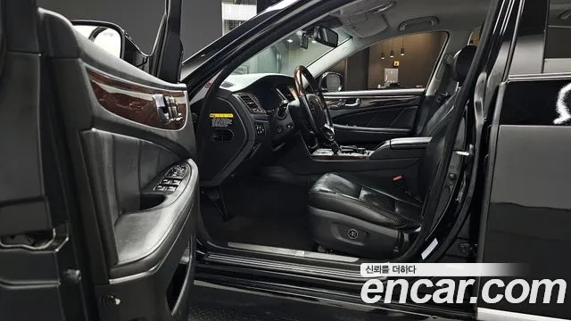 Hyundai Equus 2014 — фото 10