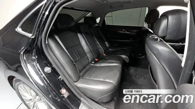Hyundai Equus 2014 — фото 12