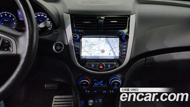 Hyundai Accent 2016 — фото 18