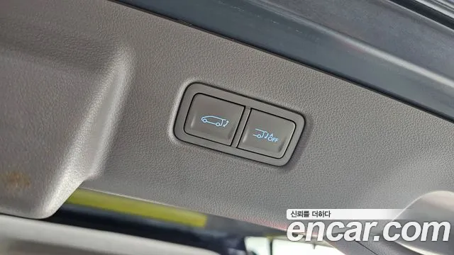 Hyundai Staria 2023 — фото 18