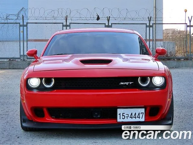 Dodge Challenger 2018 — фото 2