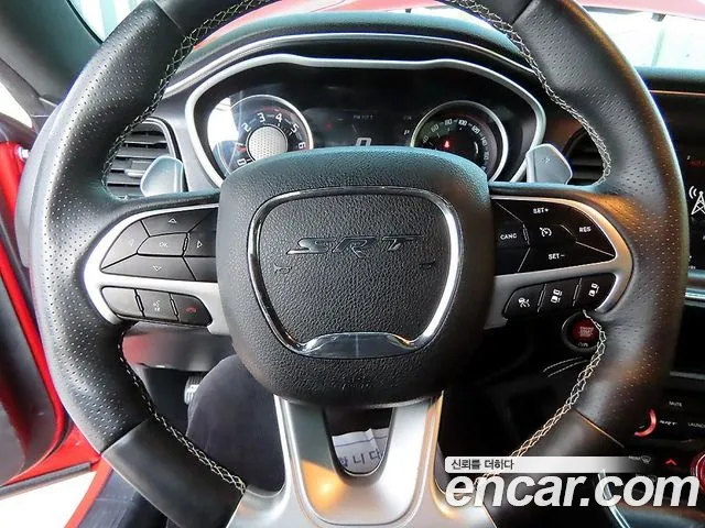 Dodge Challenger 2018 — фото 11