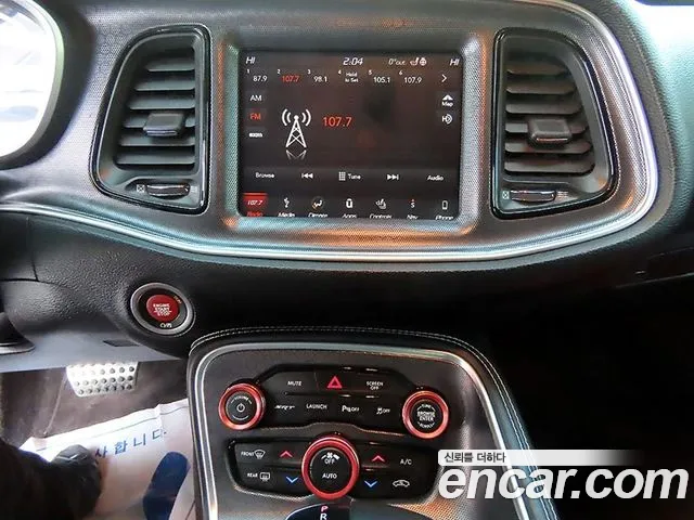 Dodge Challenger 2018 — фото 13