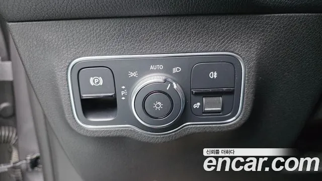 Mercedes-Benz GLB-Class 2021 — фото 14