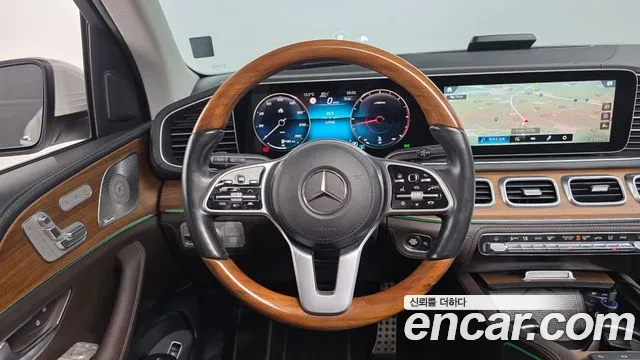Mercedes-Benz GLS-Class 2021 — фото 14
