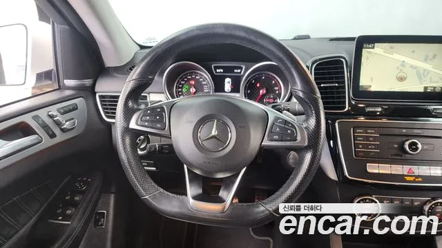 Mercedes-Benz GLE-Class 2018 — фото 13