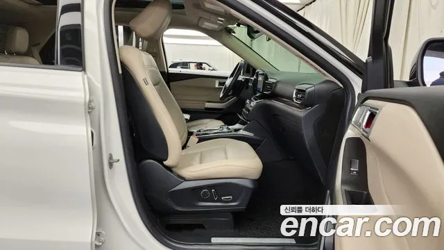 Ford Explorer 2020 — фото 11