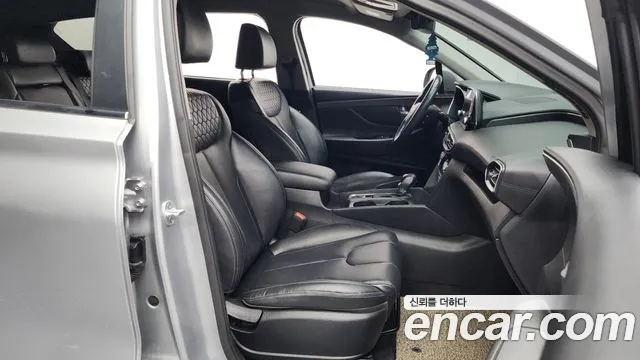 Hyundai Santafe 2019 — фото 11