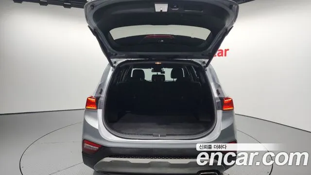 Hyundai Santafe 2019 — фото 20