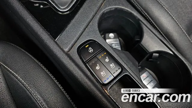 Kia Niro 2017 — фото 19