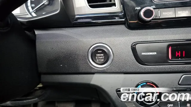 Kia Niro 2017 — фото 20