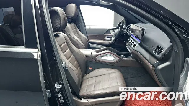 Mercedes-Benz GLS-Class 2023 — фото 10
