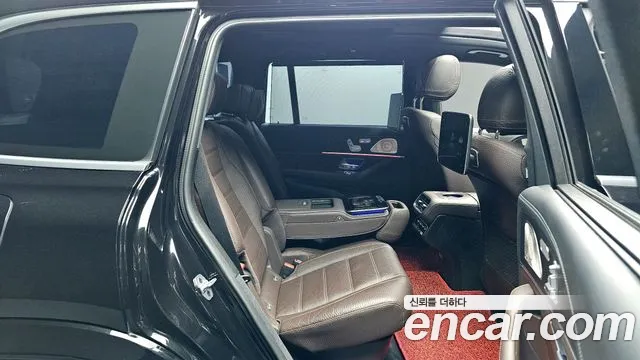 Mercedes-Benz GLS-Class 2023 — фото 11
