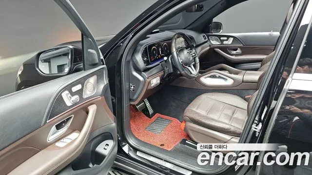 Mercedes-Benz GLS-Class 2023 — фото 12