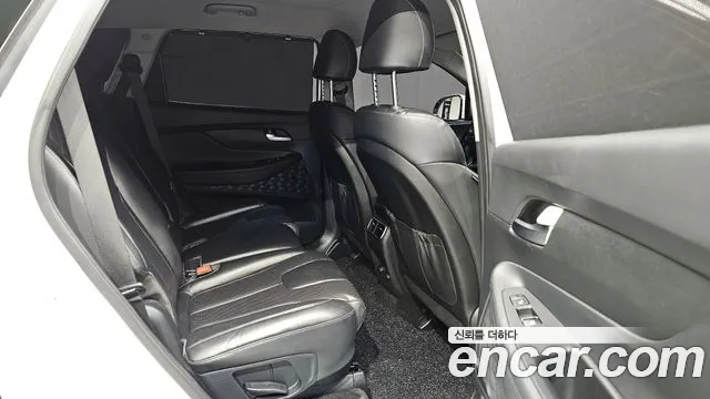 Hyundai Santafe 2021 — фото 11