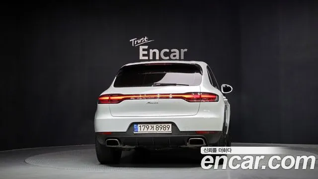 Porsche Macan 2021 — фото 4